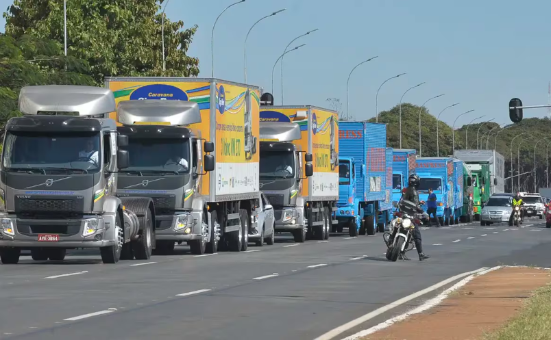 Caminhoneiros preparam greve nacional para os ‘próximos dias’ em meio à alta do diesel