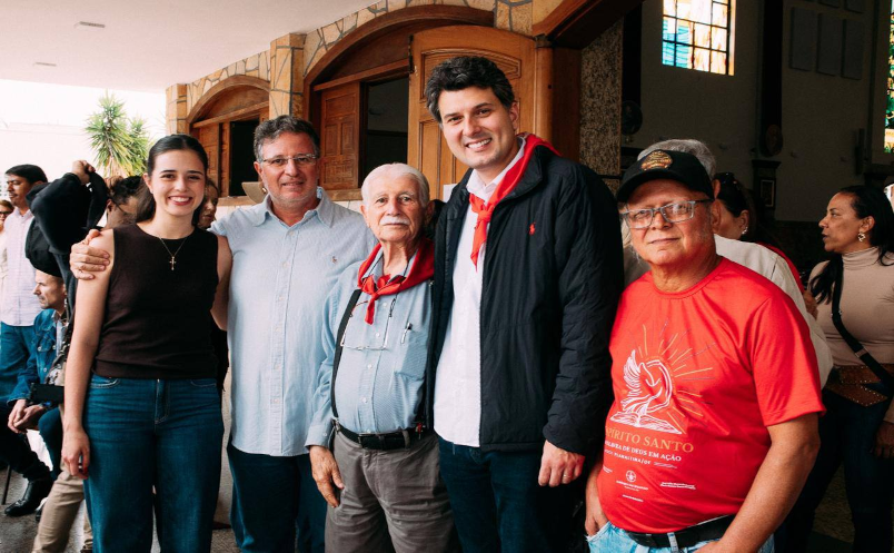 Deputado Eduardo Pedrosa participa da Festa do Divino Espírito Santo em Planaltina