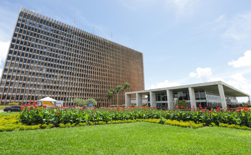 GDF prevê orçamento de R$ 75 bilhões para 2027